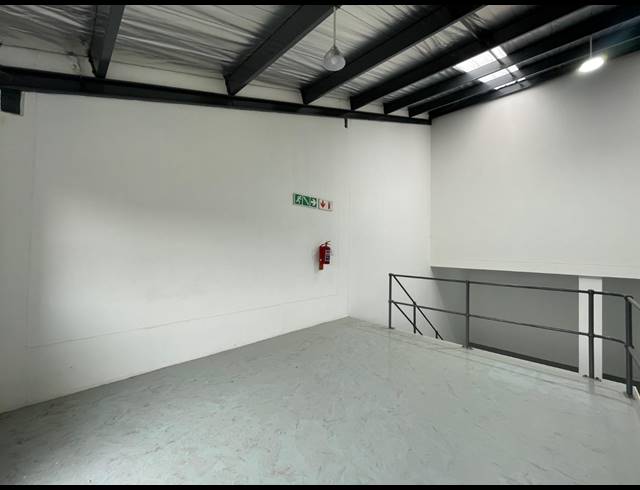 145M² WAREHOUSE TO LET IN BARBEQUE DOWNS